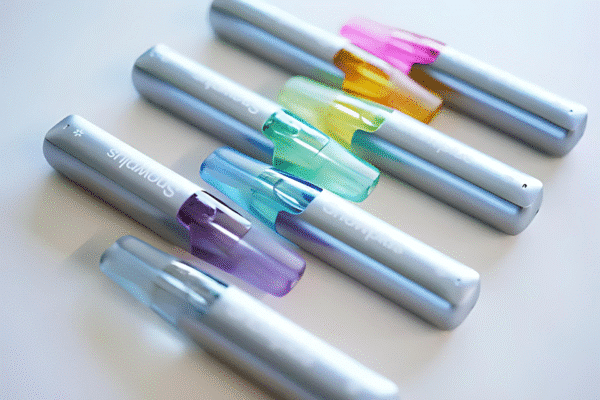 雪茄鴨嘴獸:顛覆味蕾的蒸氣藝術,解鎖潮流社交新姿勢 4 鴨嘴獸一次性電子煙